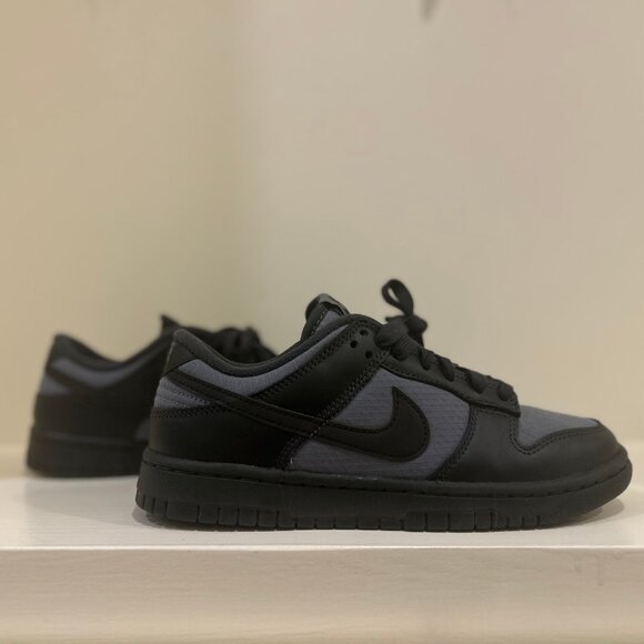 Nike Dunk SE Low Off Noir Smoke Grey – Men’s 6.5 / Women’s 8 - Picture 1 of 5